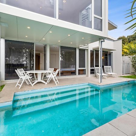 Вилла Sentinel Beach House - Auckland Holiday Retreat Экстерьер фото