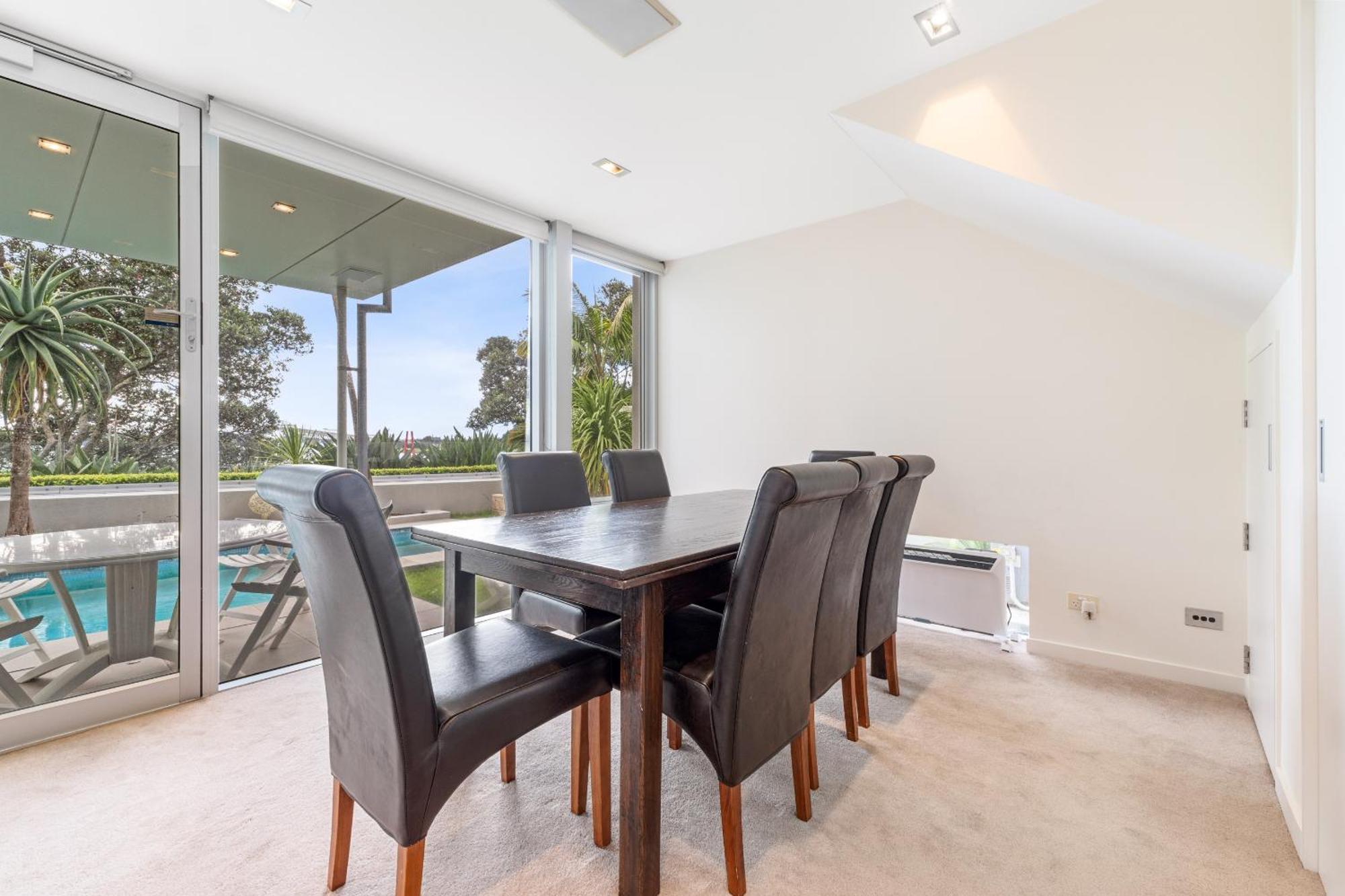 Вилла Sentinel Beach House - Auckland Holiday Retreat Экстерьер фото
