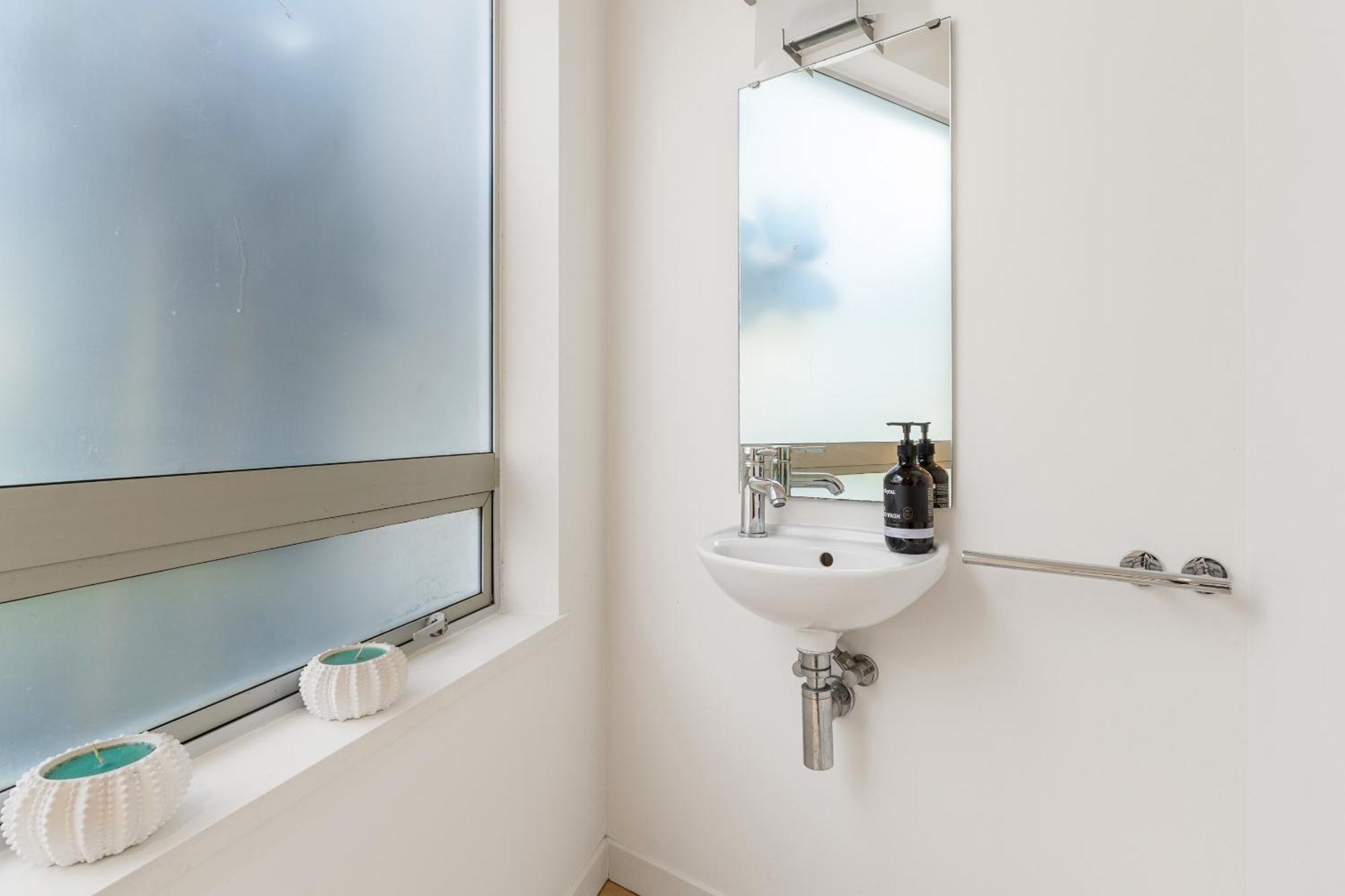 Вилла Sentinel Beach House - Auckland Holiday Retreat Экстерьер фото